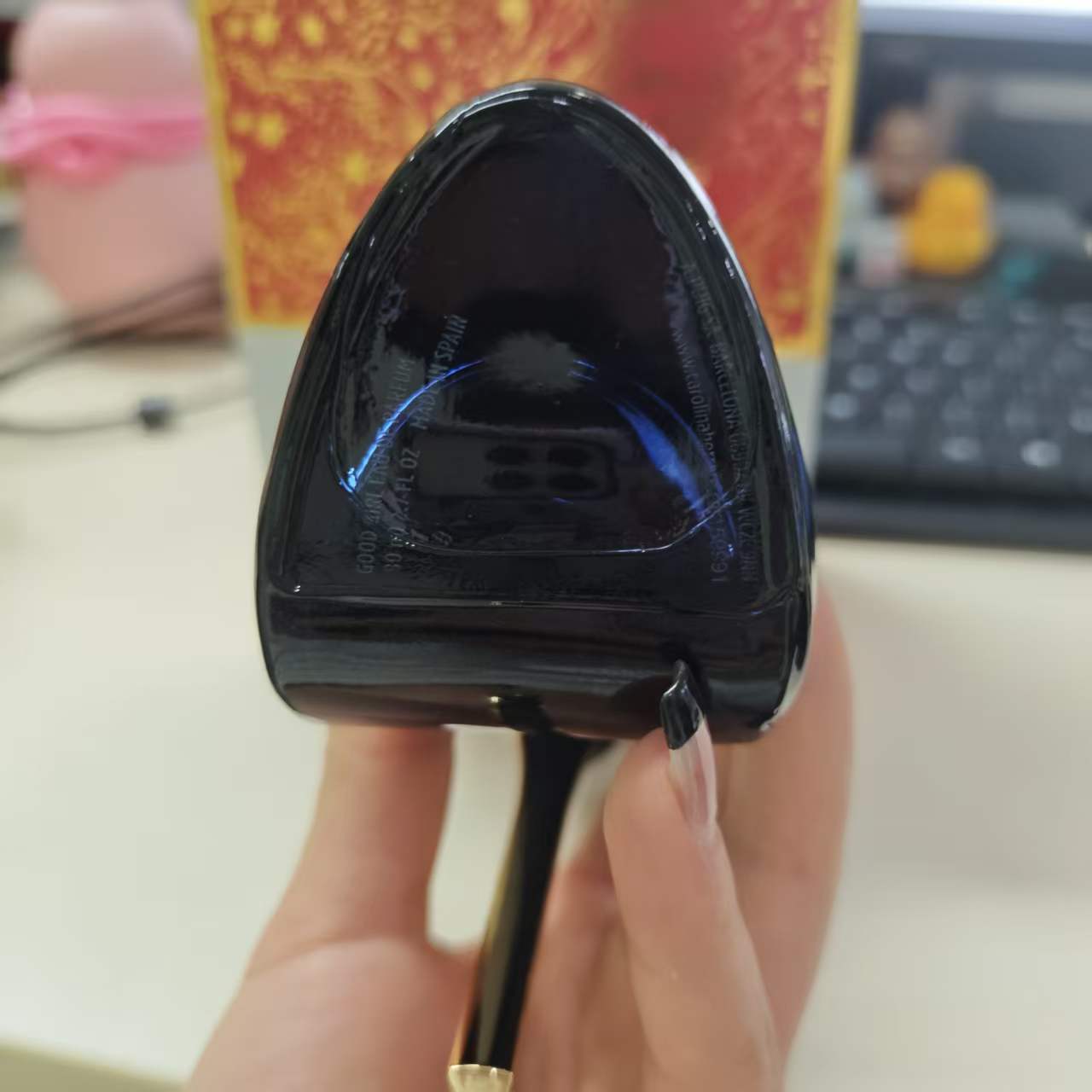 Ca.rolina he'r'era high-heeled – Perfume Fragrance Bottle Bewertung und Preis
